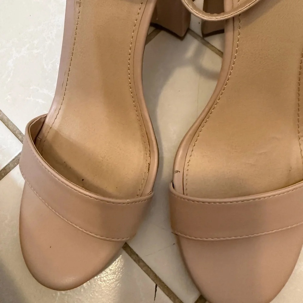 Brash | Nude colored block heels size 9.5